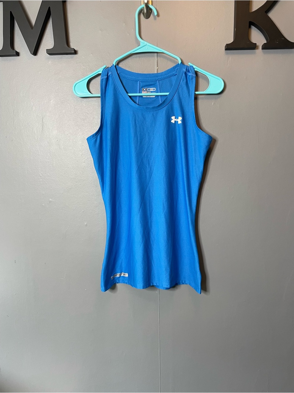 Under Armour Women's Blue‎ Athletic Tank Top small